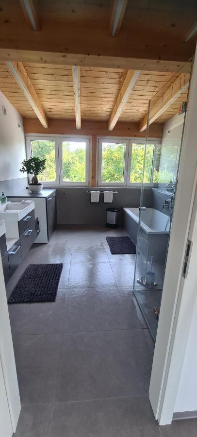 Moderne Ferienunterkunft/Wohnung Burgthann Dış mekan fotoğraf