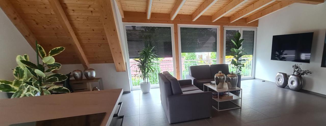 Moderne Ferienunterkunft/Wohnung Burgthann Dış mekan fotoğraf