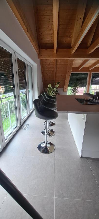 Moderne Ferienunterkunft/Wohnung Burgthann Dış mekan fotoğraf